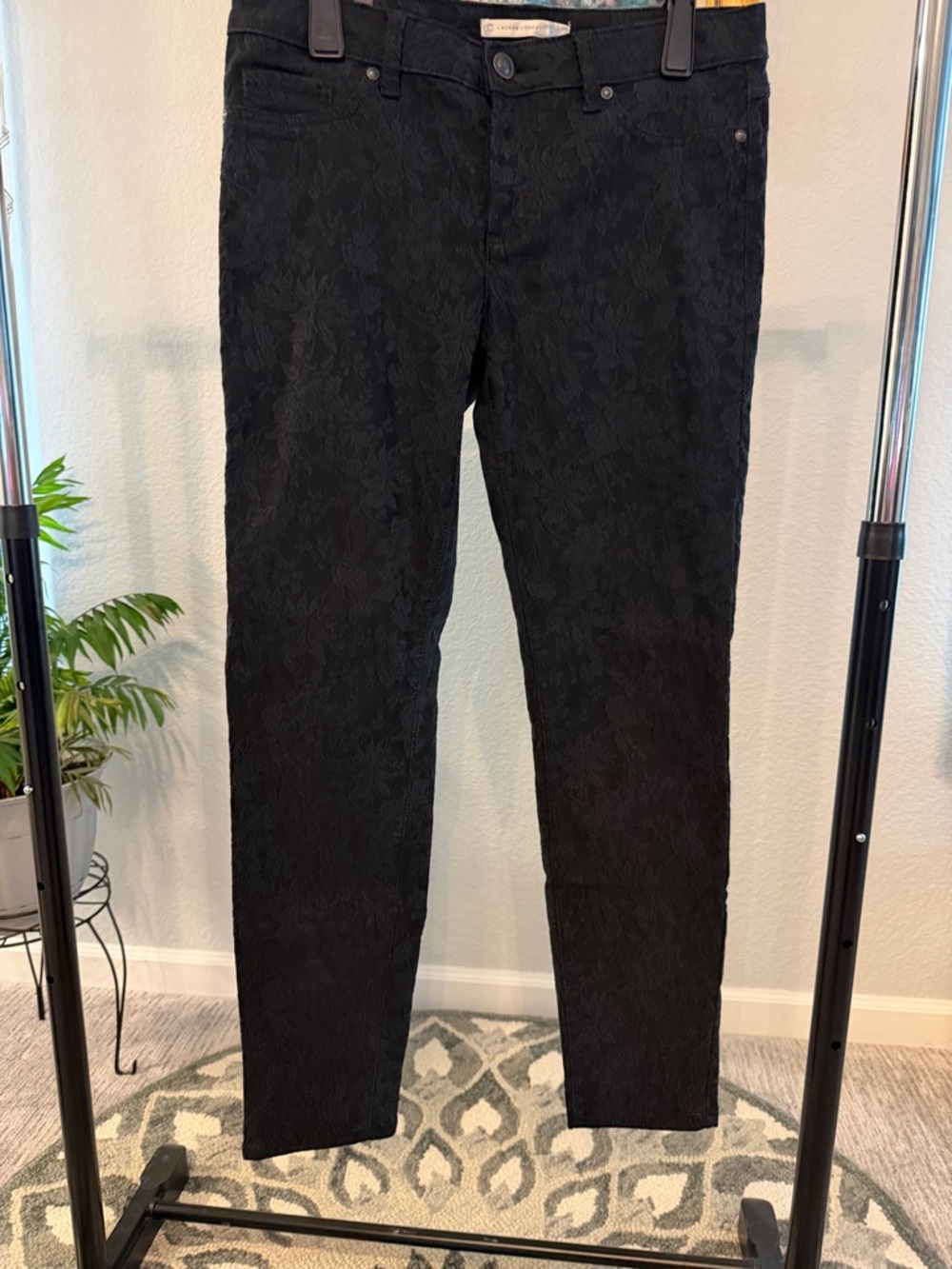LC Lauren Conrad Black Floral Skinny Jeans